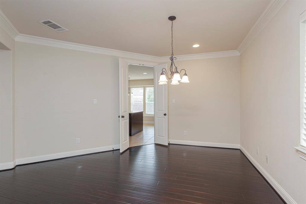 Plano, TX 75074,600 Director Avenue