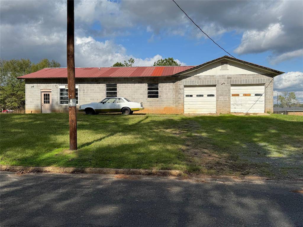 Minden, LA 71055,1215 Apple Street