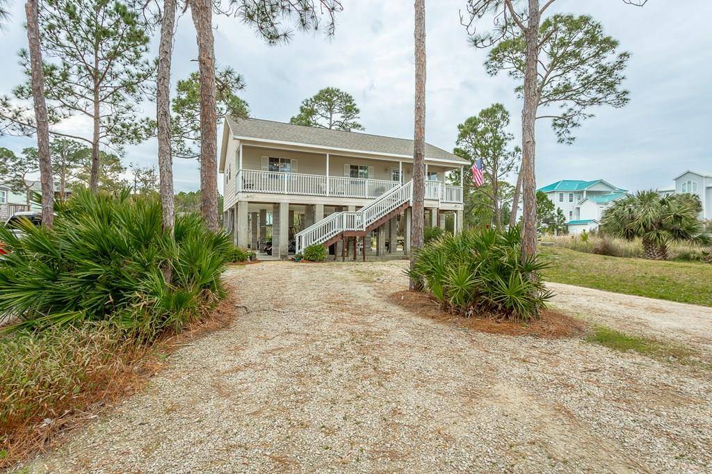 St. George Island, FL 32328,332 E Sawyer St