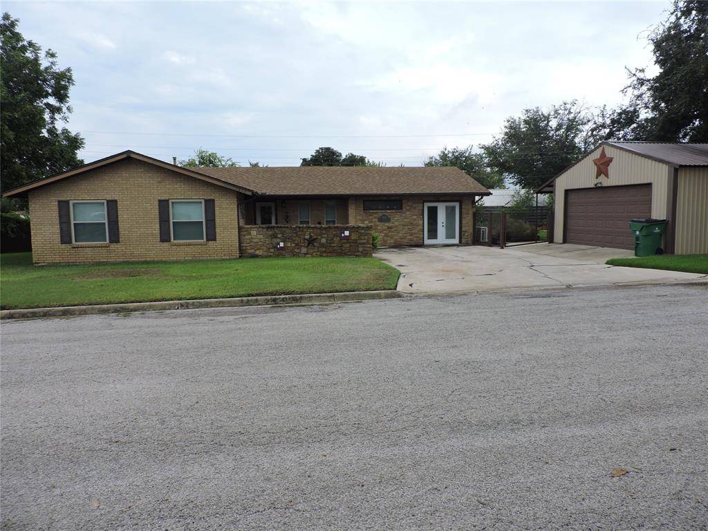 Goldthwaite, TX 76844,1803 Elza Drive