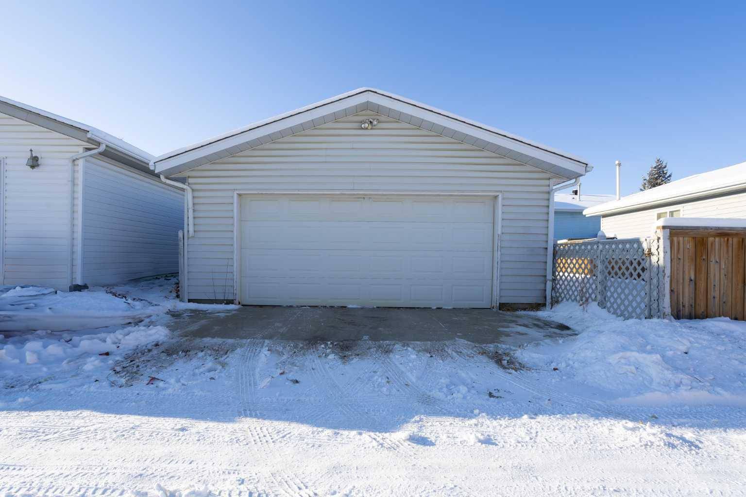 Red Deer, AB T4P 3L2,12 Richards Close