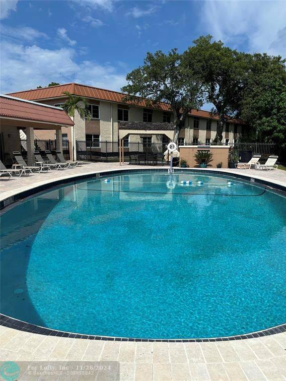 Wilton Manors, FL 33305,124 NE 19th Ct  #107b