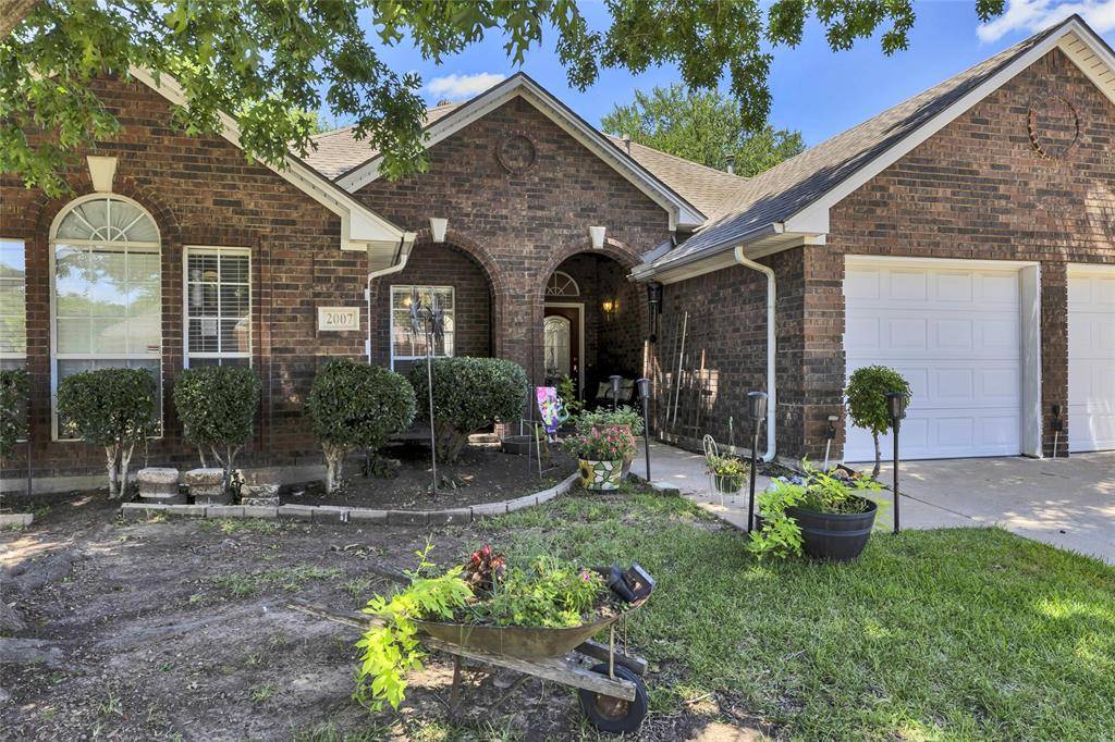 Arlington, TX 76001,2007 Broadleaf Drive