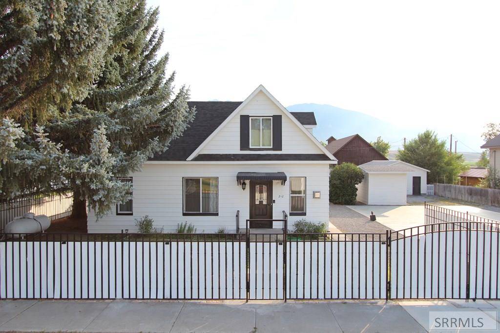 Mackay, ID 83251,212 Pine Street