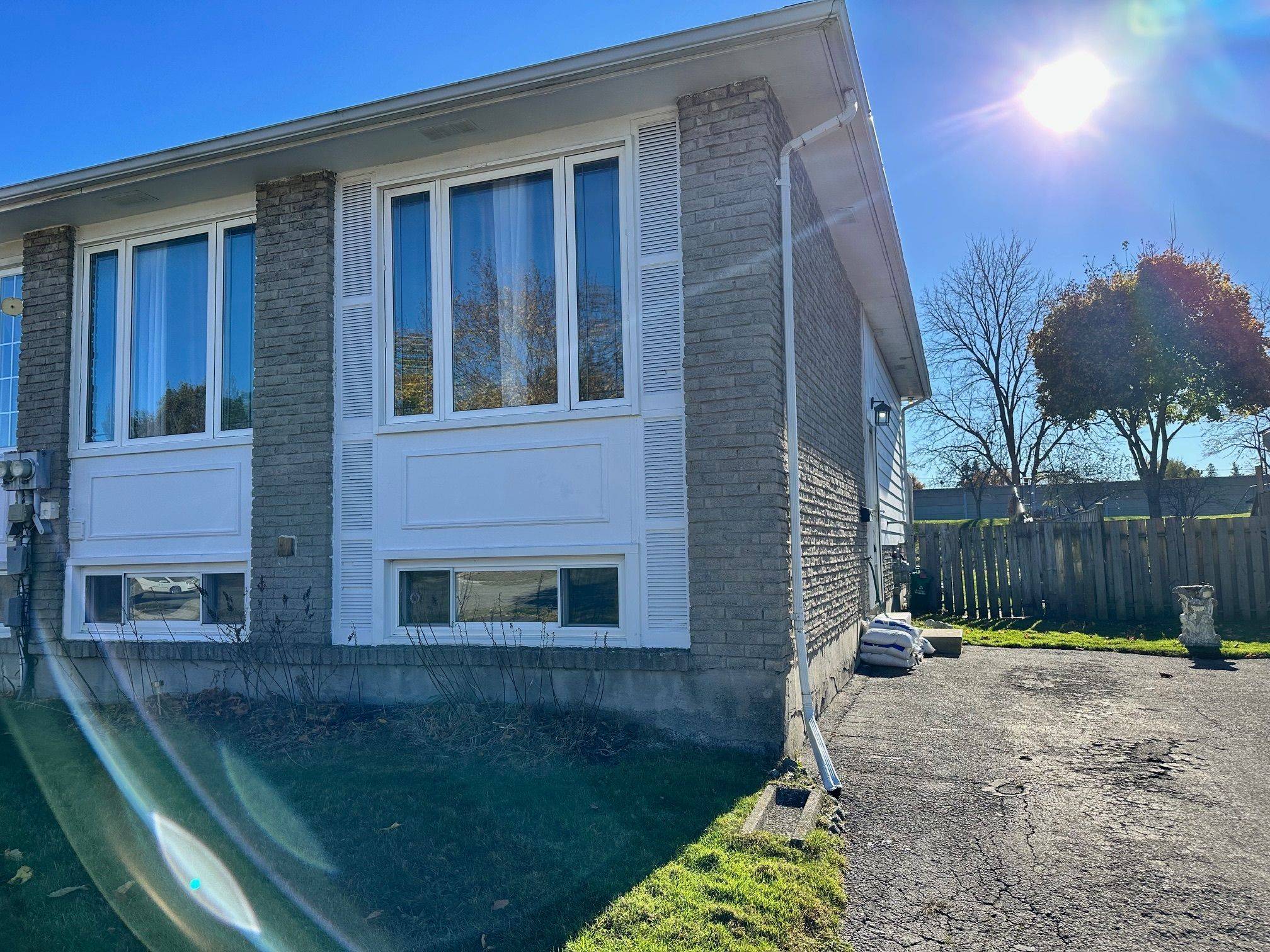 Brantford, ON N3V 1A2,61 Roman CRES