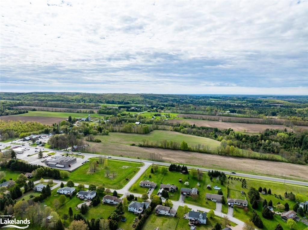 Oro-medonte, ON L4M 4Y8,3362 PENETANGUISHENE RD