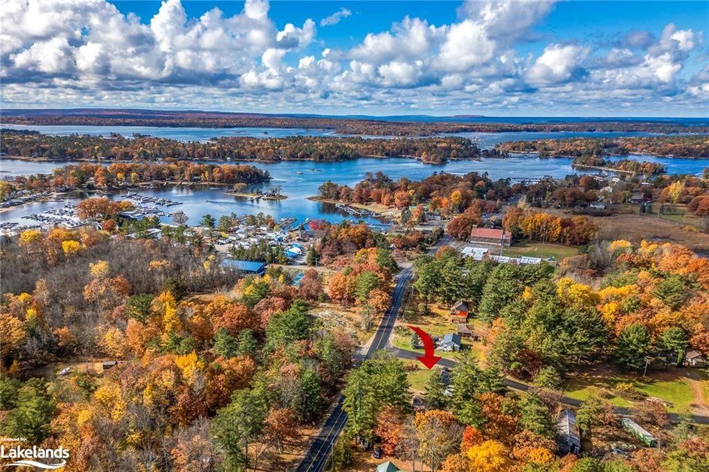 Georgian Bay, ON P0E 1E0,2512 HONEY HARBOUR RD