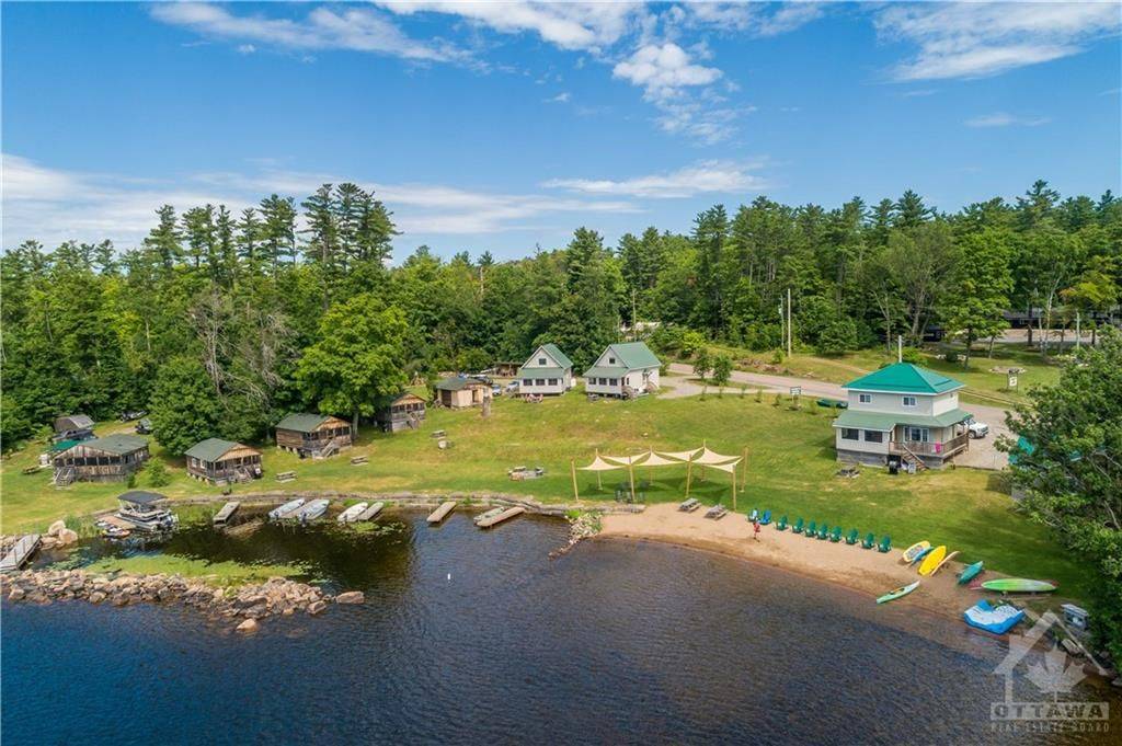 Greater Madawaska, ON K0J 1H0,5253 CALABOGIE RD