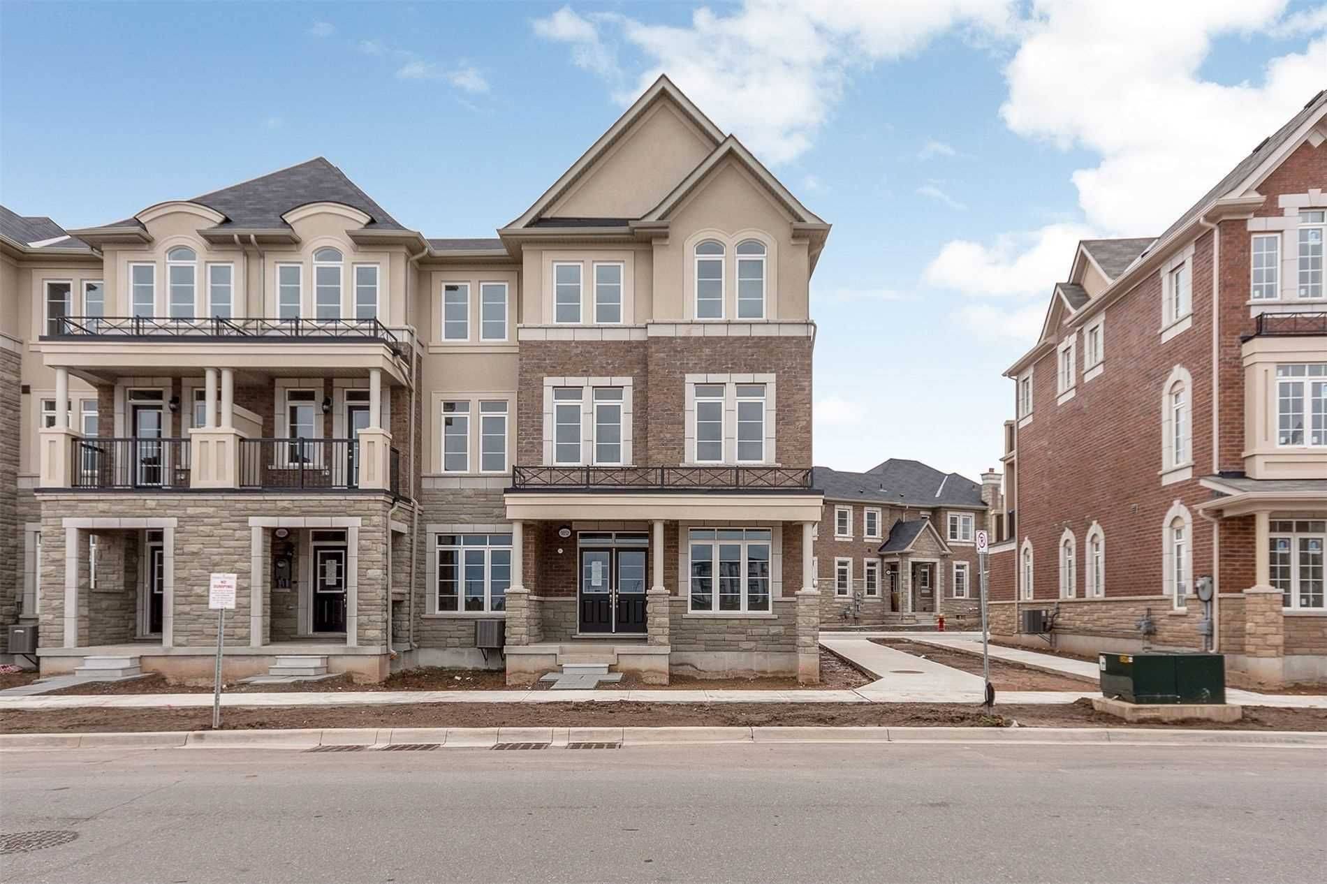 Oakville, ON L6M 4M2,3028 George Savage AVE