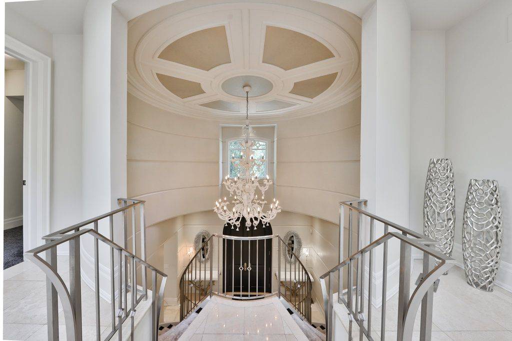 Mississauga, ON L5H 2X8,854 Longfellow AVE