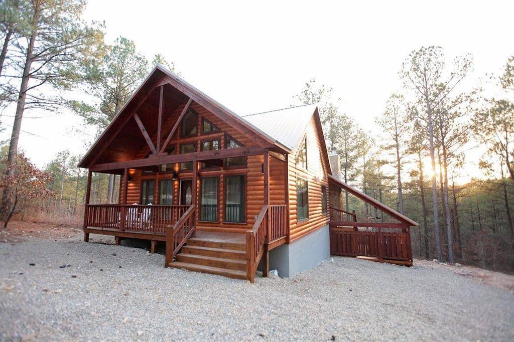 Broken Bow, OK 74728,126 Mountain Pine Trail