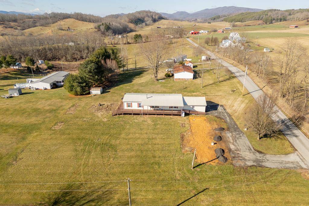 Rural Retreat, VA 24368,1417 Sharons Dr