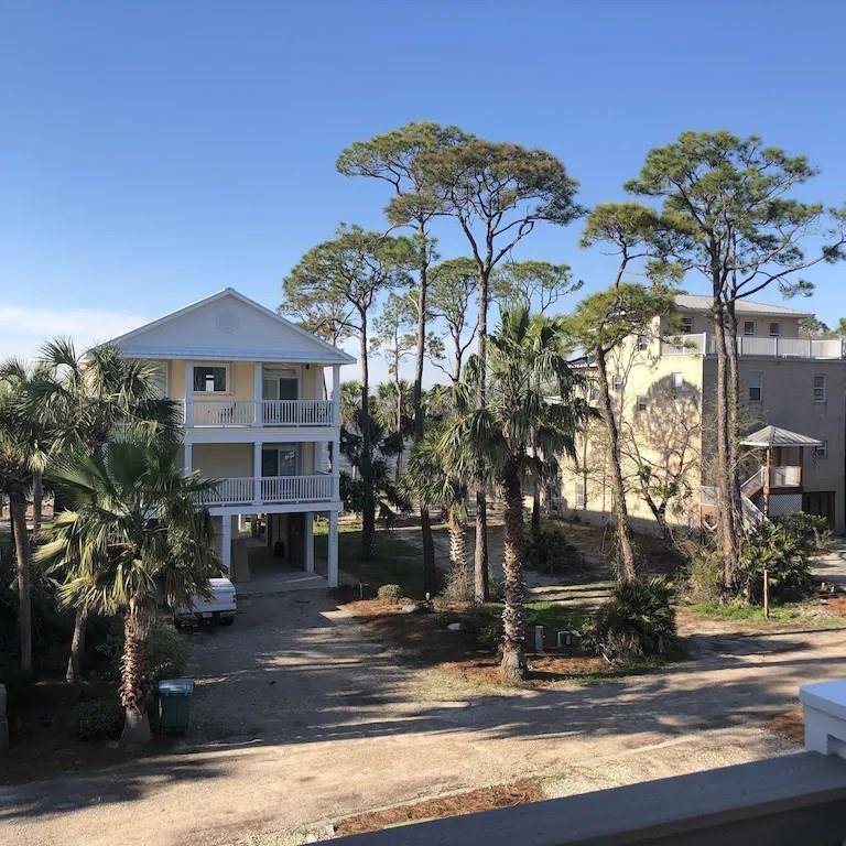 St. George Island, FL 32328,2239 Bayside Dr