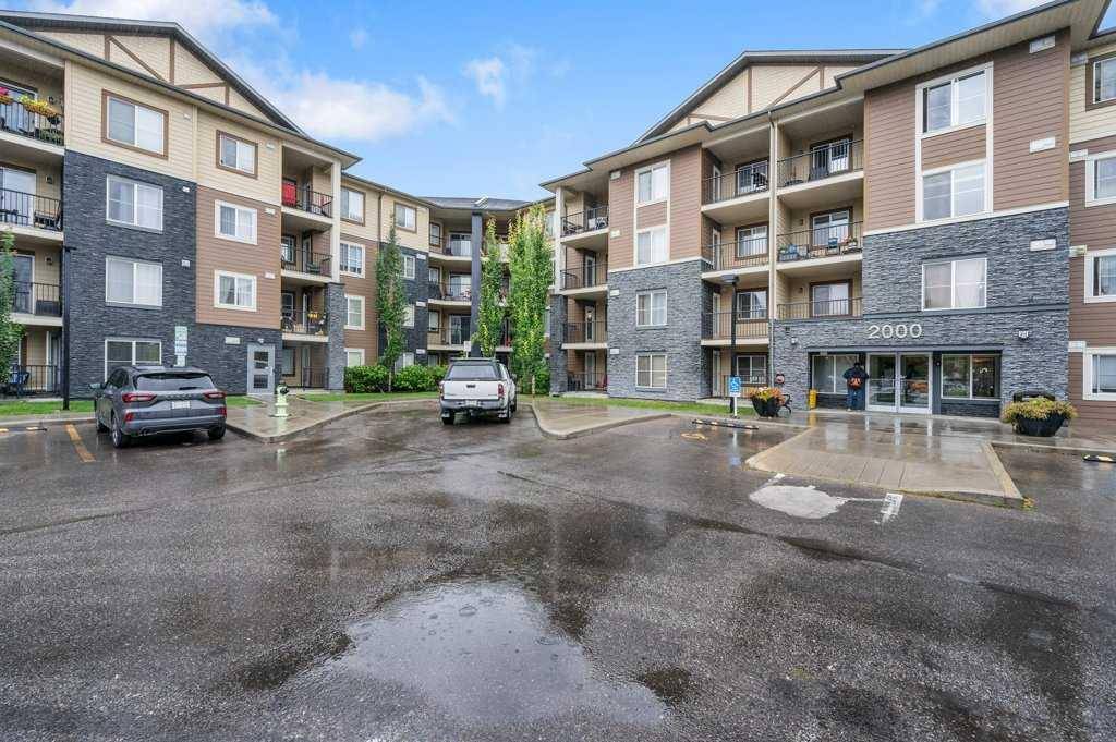 Calgary, AB T2X 2B9,81 Legacy BLVD SE #2417