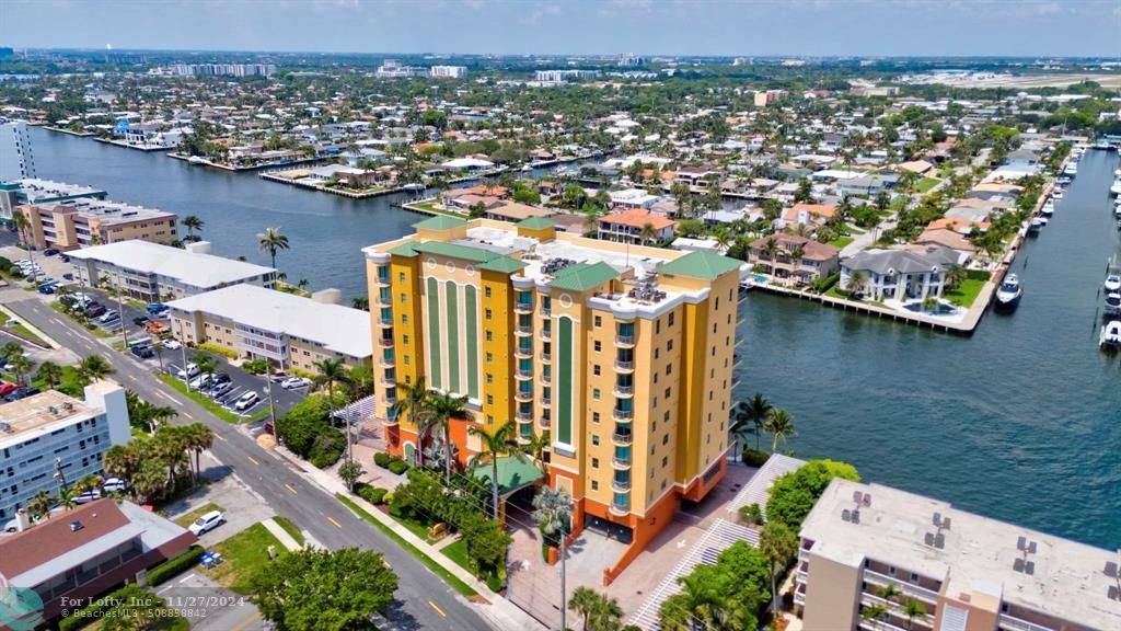 Pompano Beach, FL 33062,821 N Riverside Dr  #302