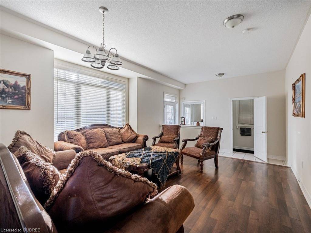 Mississauga, ON L5V 0C6,5471 BELLAGGIO CRES