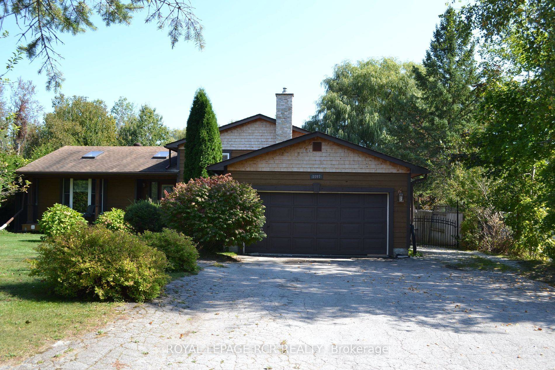 Innisfil, ON L0L 1W0,1097 Ferrier AVE