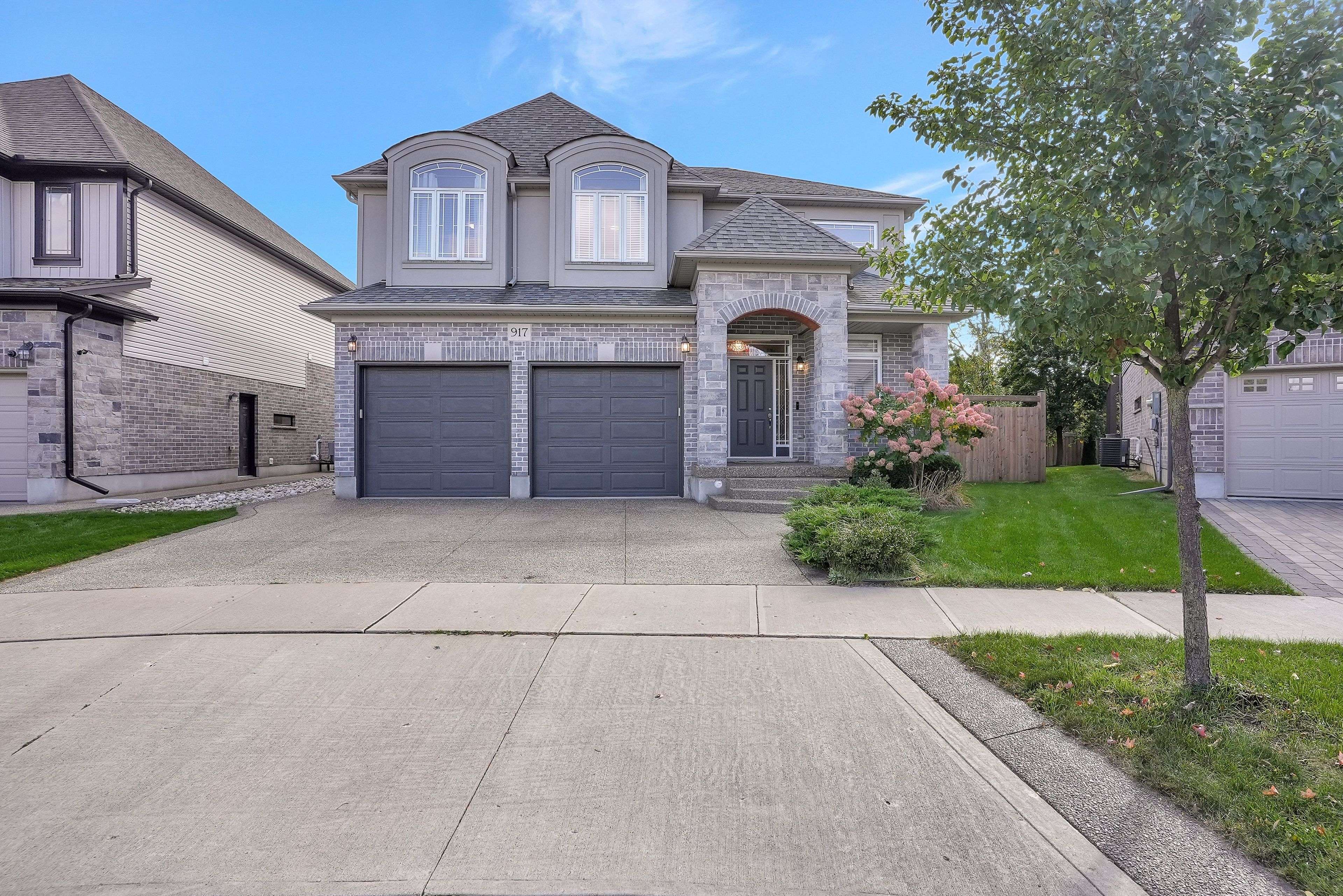 Kitchener, ON N2A 0J5,917 Deer Creek CT