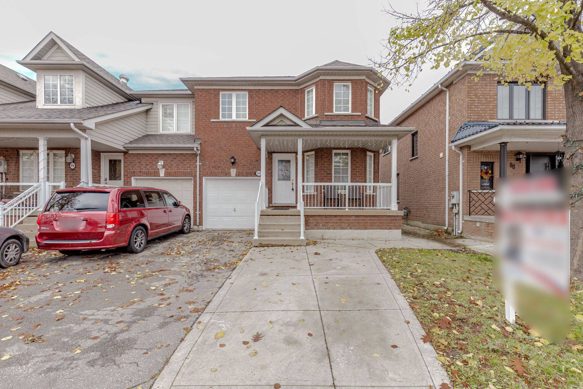 Brampton, ON L7A 2B9,86 Heartleaf CRES