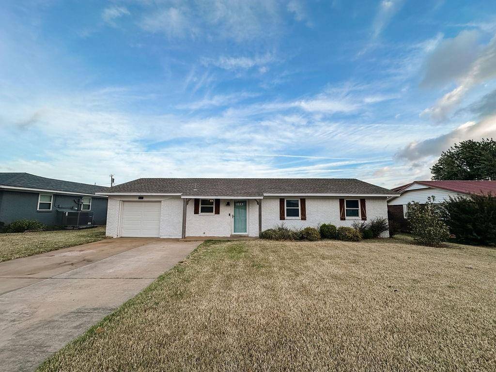 Hinton, OK 73047,408 E Skyview Drive