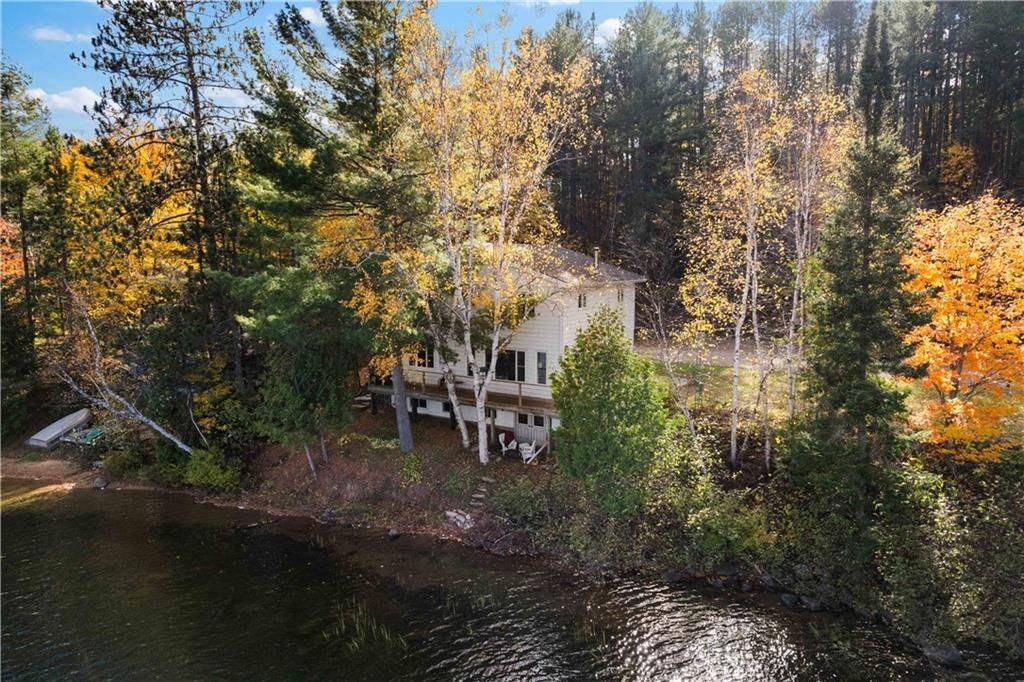 Madawaska Valley, ON K0J 1B0,88 CHRIS MULLIN LN