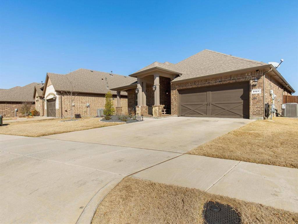 Arlington, TX 76002,8121 Glenn Day Drive