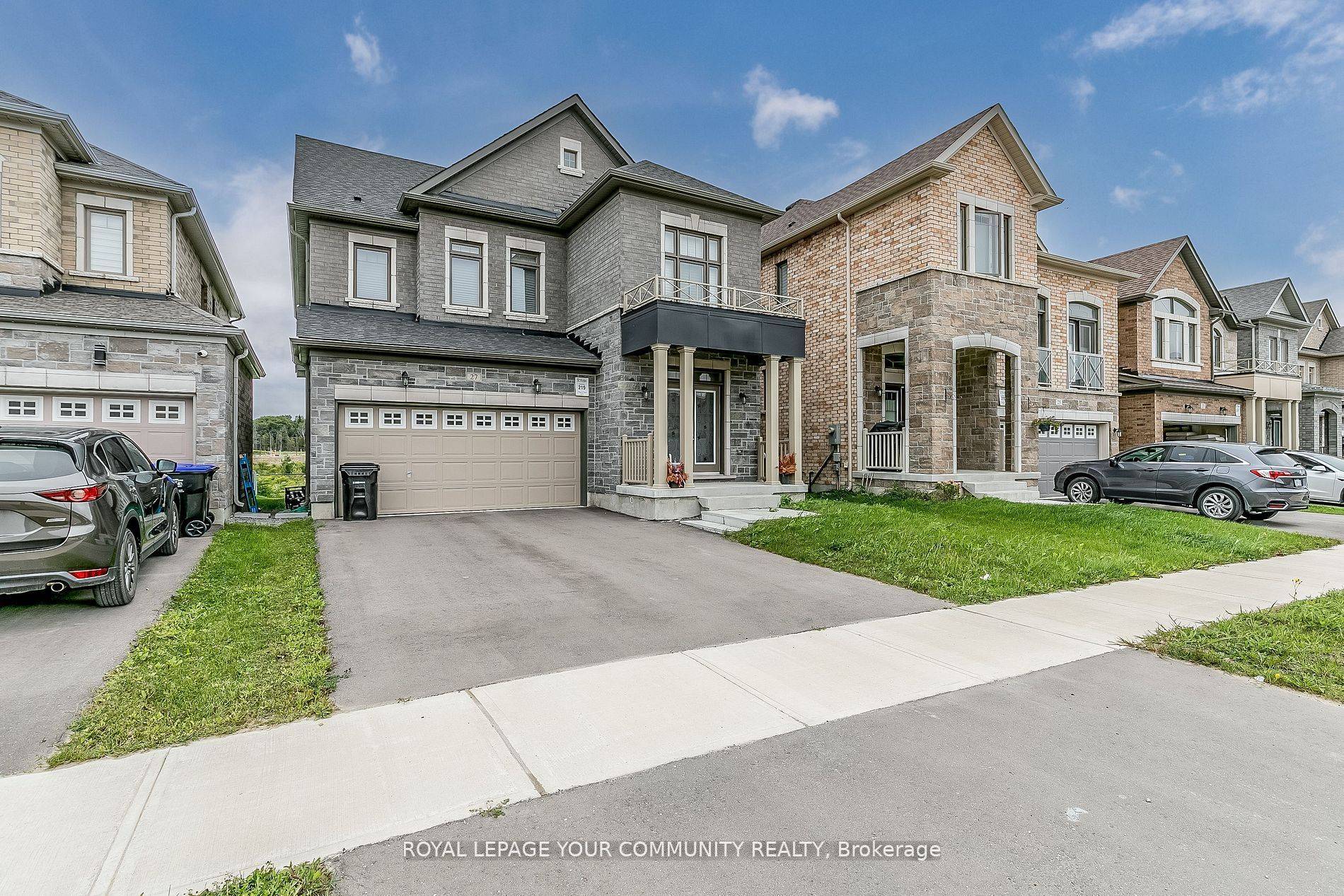 New Tecumseth, ON L9R 0T8,27 Lorne Thomas PL