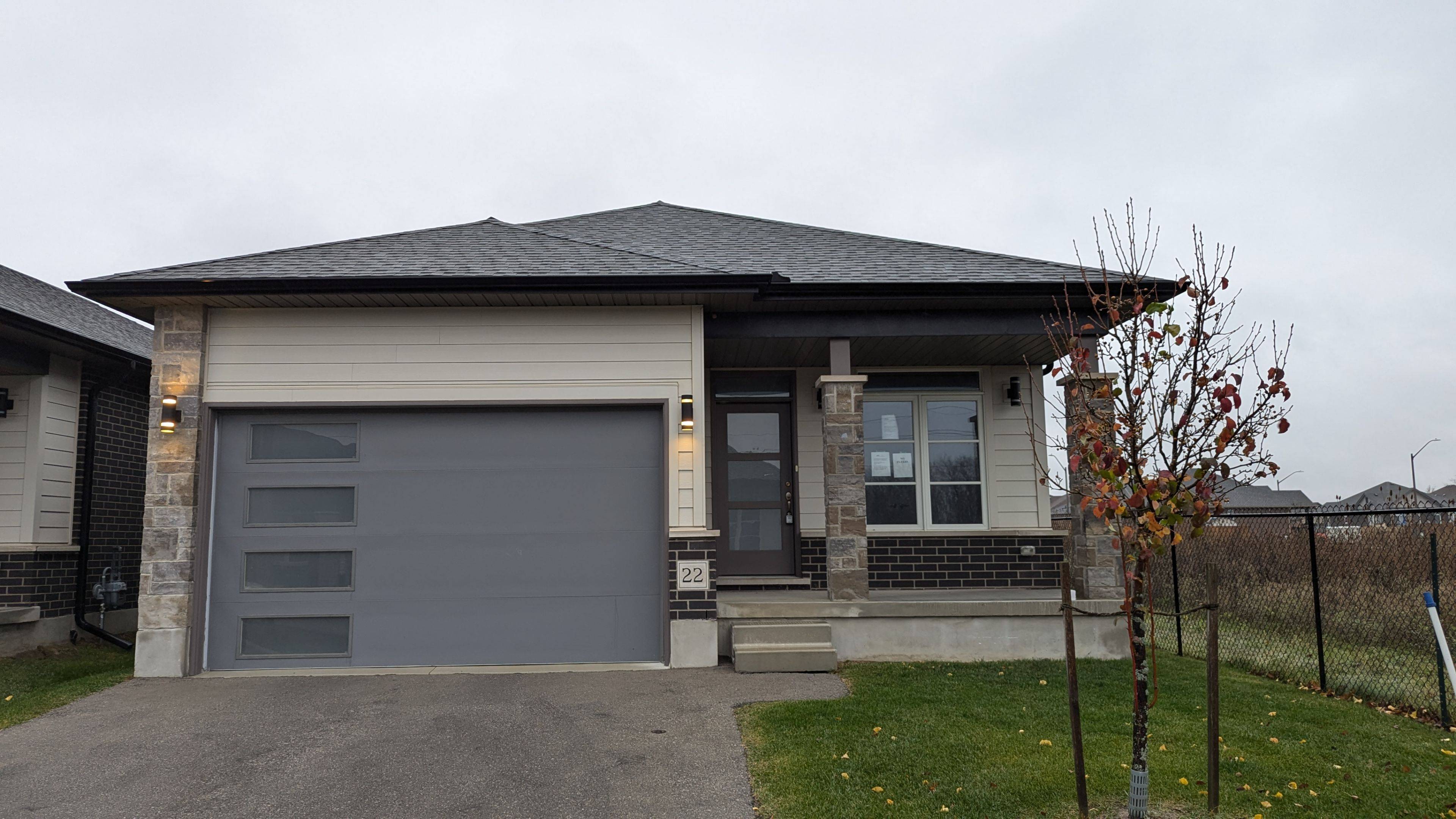 Central Elgin, ON N5P 4N7,10 Mcpherson CT #22