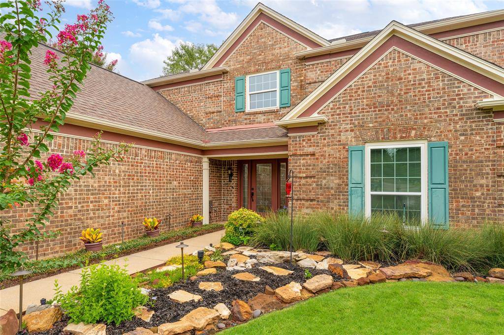 Grapevine, TX 76051,722 Berkshire Lane