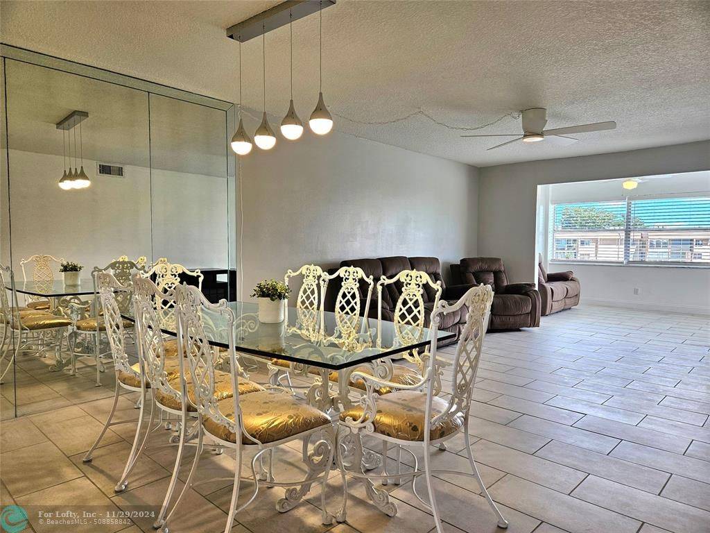 Sunrise, FL 33322,9861 Sunrise Lakes Blvd  #303