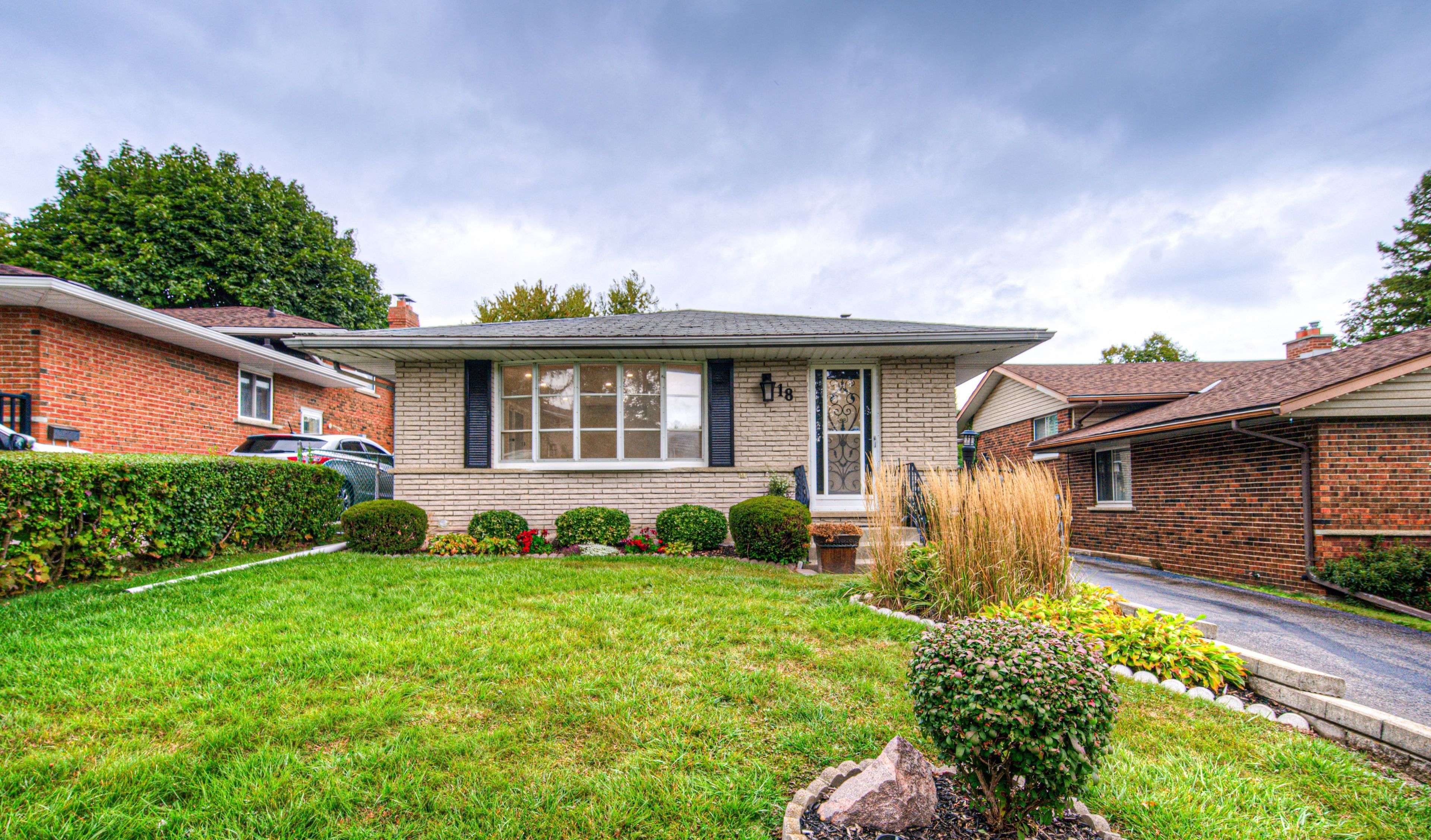 Kitchener, ON N2E 1Z1,18 Bosworth CRES