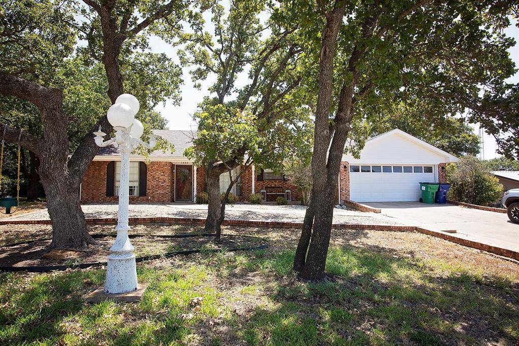 Graham, TX 76450,1504 Roanoake Drive