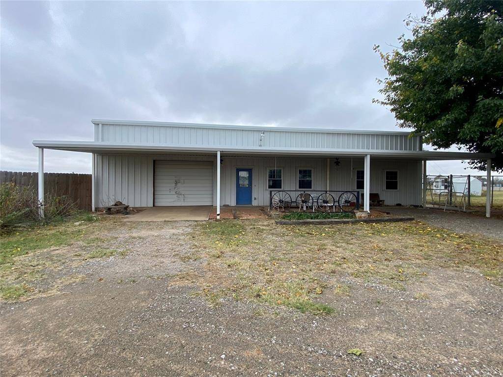 Erick, OK 73645,12168 N 1810 Road