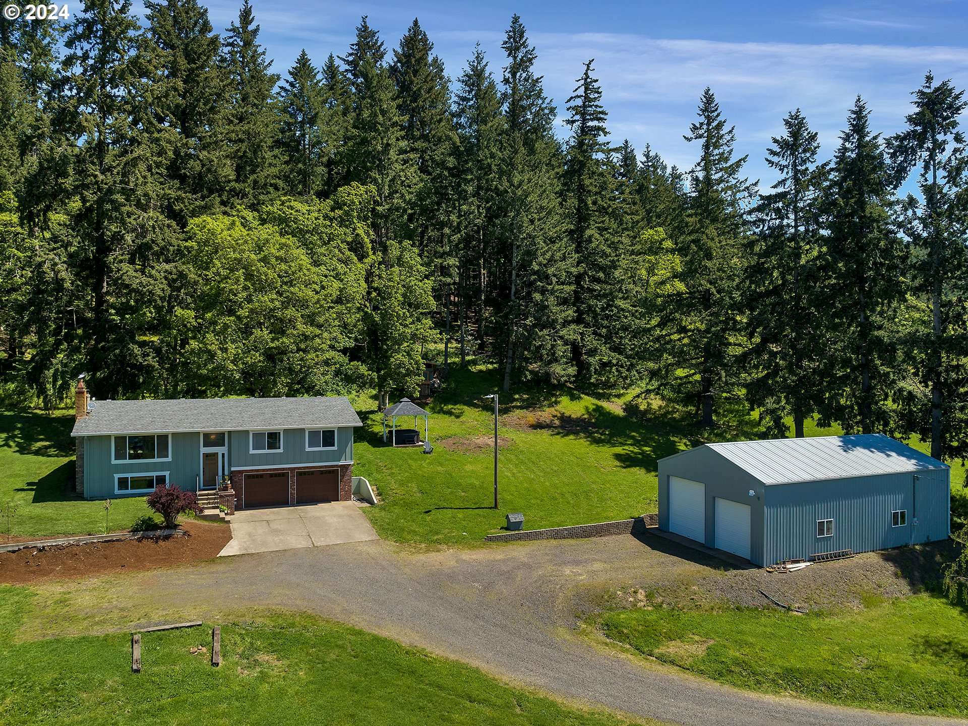 Scotts Mills, OR 97375,5496 SPRING CLIFF LN