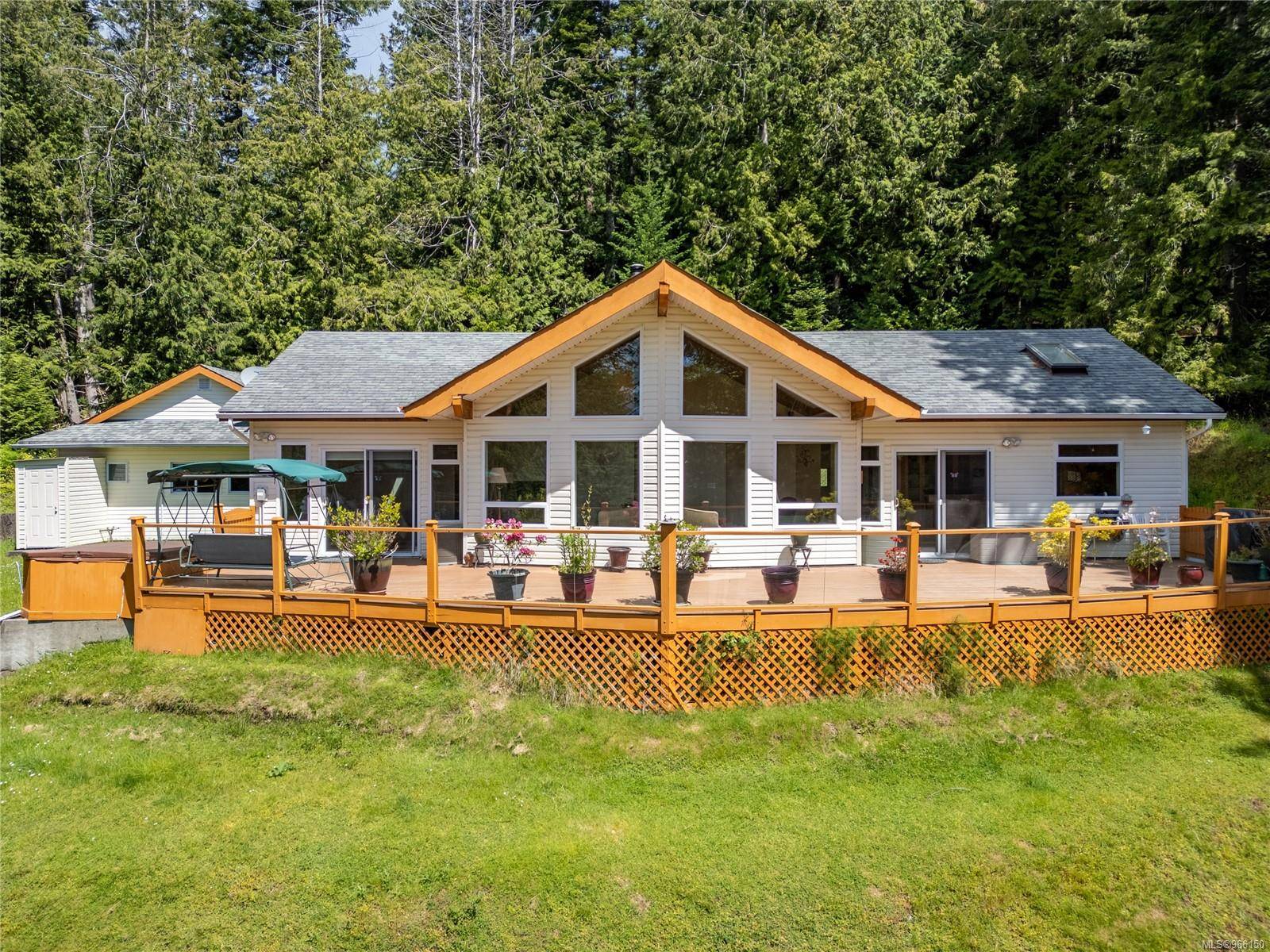 Pender Island, BC V0N 2M1,6637 Razor Point Rd