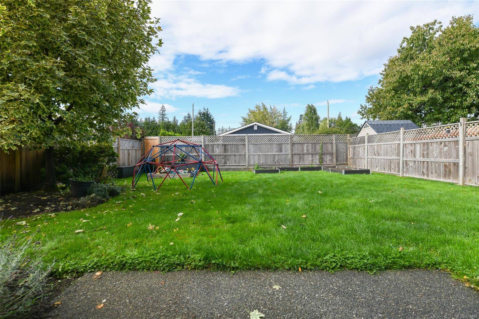 Campbell River, BC V9W 3G6,70 Petersen Rd S #A