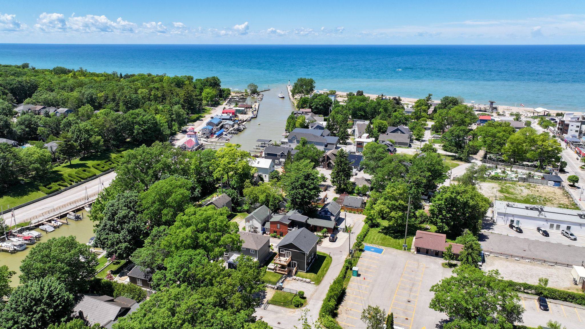 Lambton Shores, ON N0M 1T0,11 Eilber ST