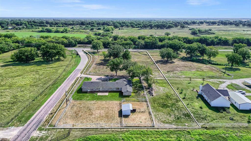 Whitesboro, TX 76273,88 W Line Road