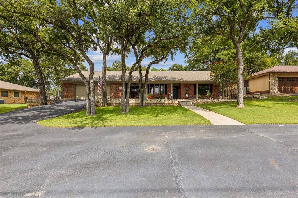 Granbury, TX 76049,4114 Fairway Drive