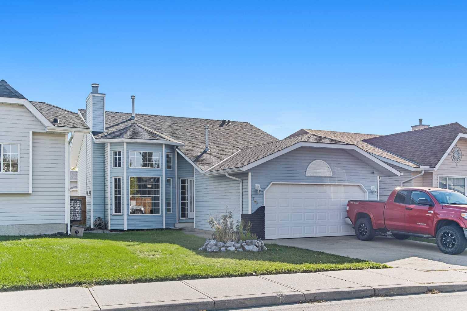 Airdrie, AB T4A 2A4,1763 Meadowbrook DR SE