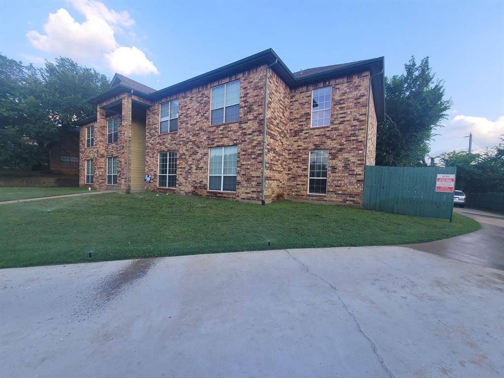 Hurst, TX 76053,813 Betty Court #B