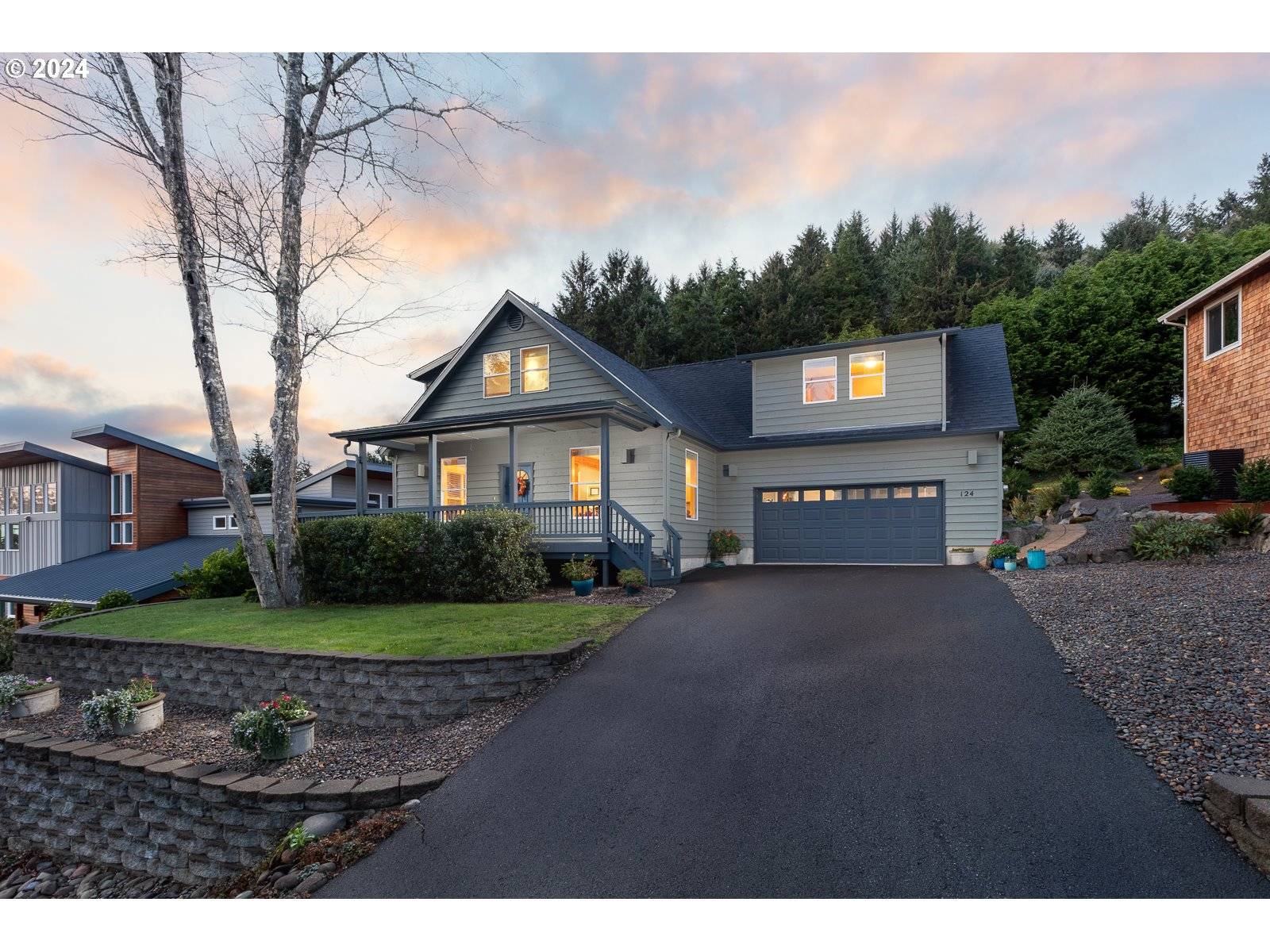 Otter Rock, OR 97369,124 SEA CREST DR