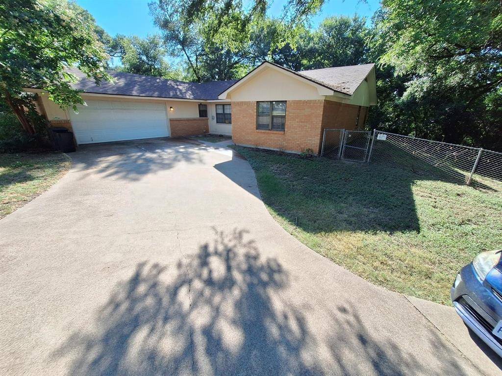 Woodway, TX 76712,8507 Bosque Boulevard