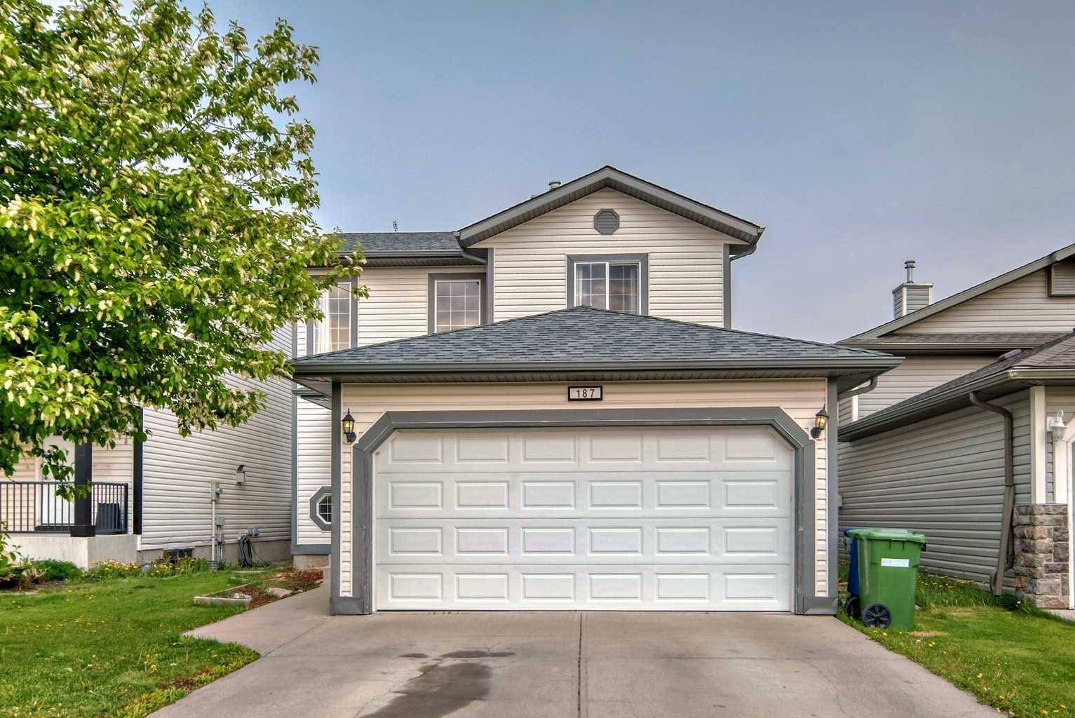 Airdrie, AB T4B 2Y3,187 Silver Springs WAY NW