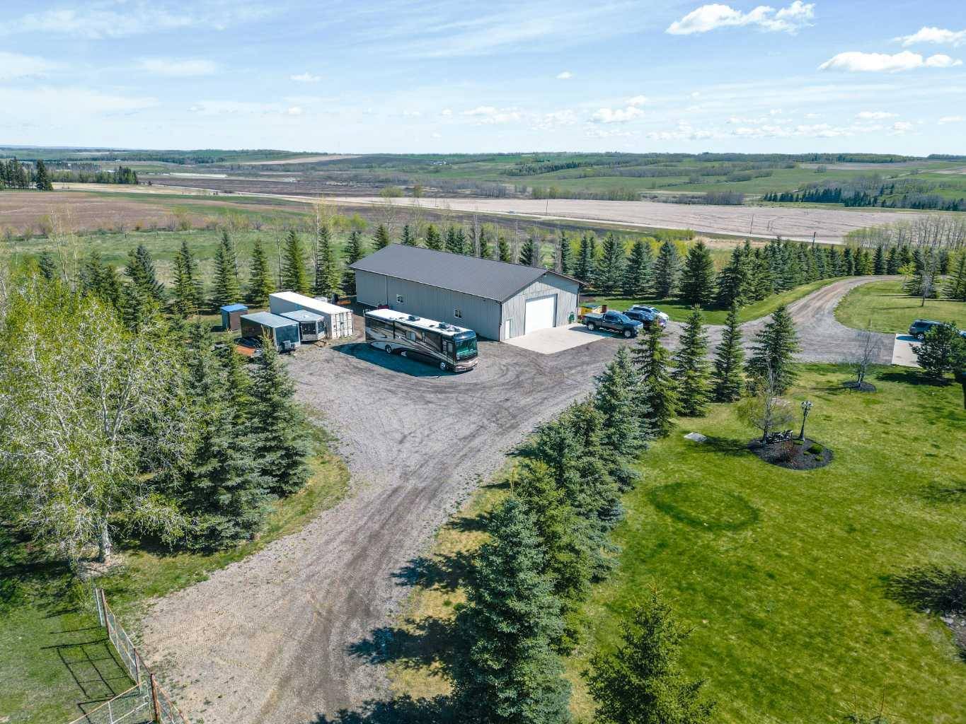 Rural Mountain View County, AB T4H 1P4,33550 Range Road 23