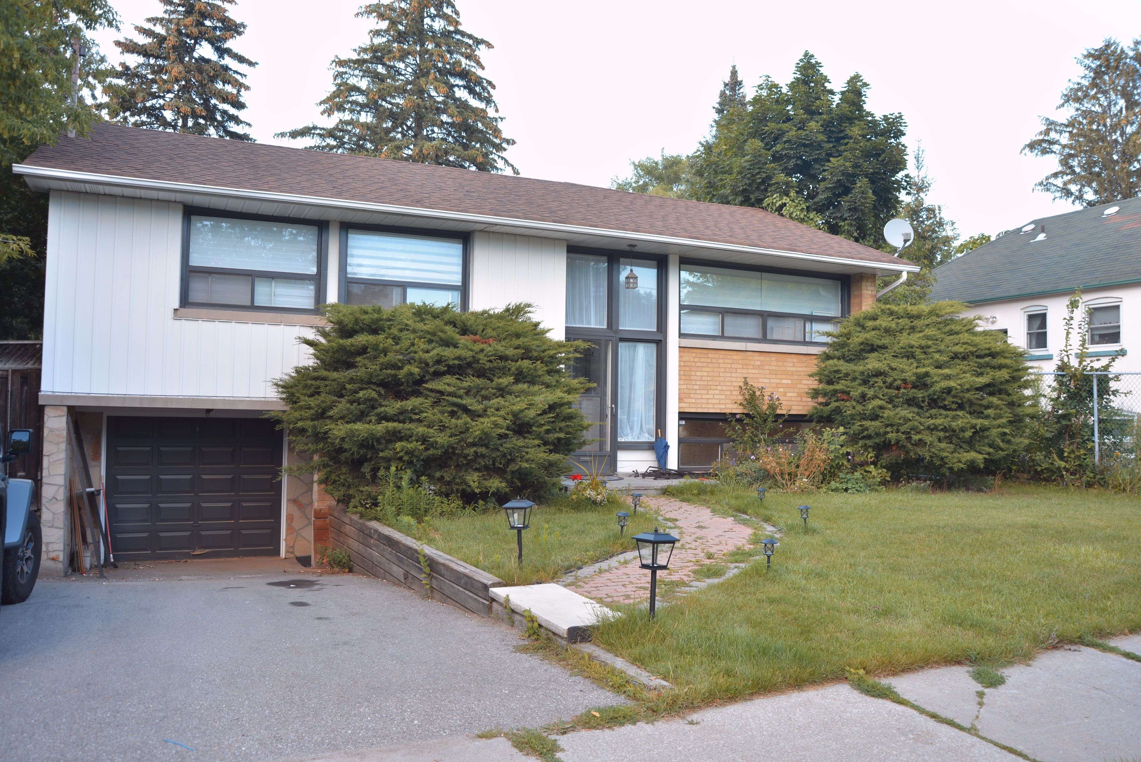 Toronto C07, ON M2M 1H2,106 Connaught AVE #Bsmt