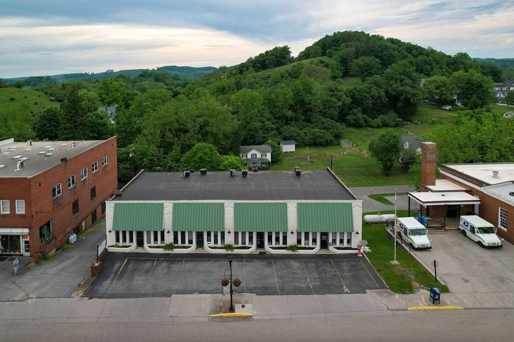 Tazewell, VA 24651,300 Main Street