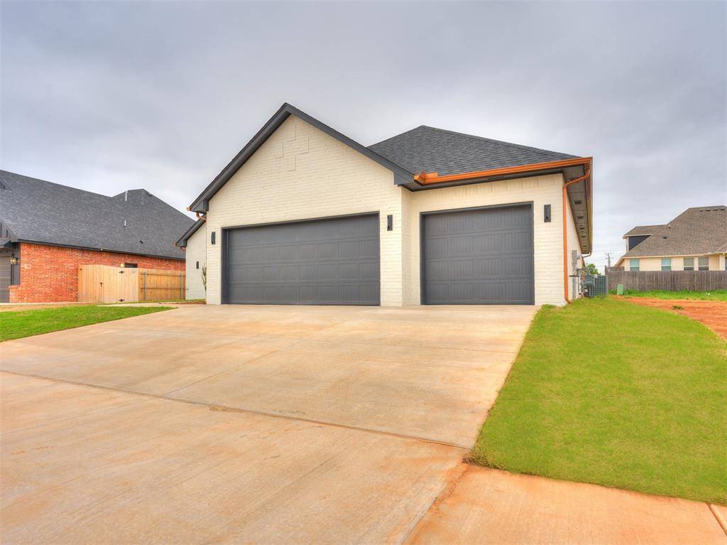 Piedmont, OK 73078,14301 Village Trail