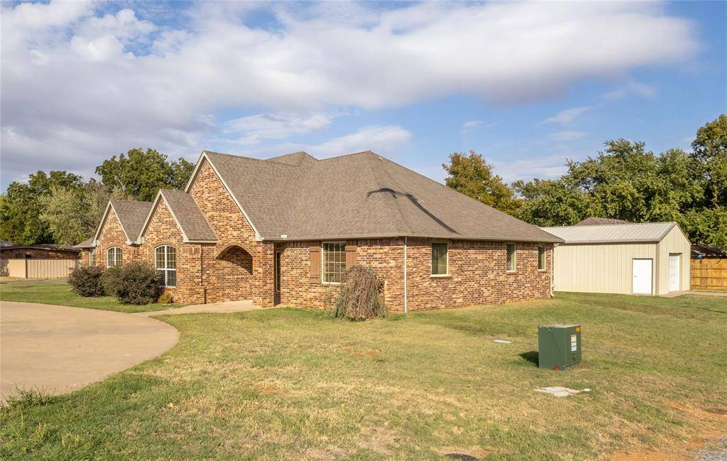 Weatherford, OK 73096,1900 N Lyle Road