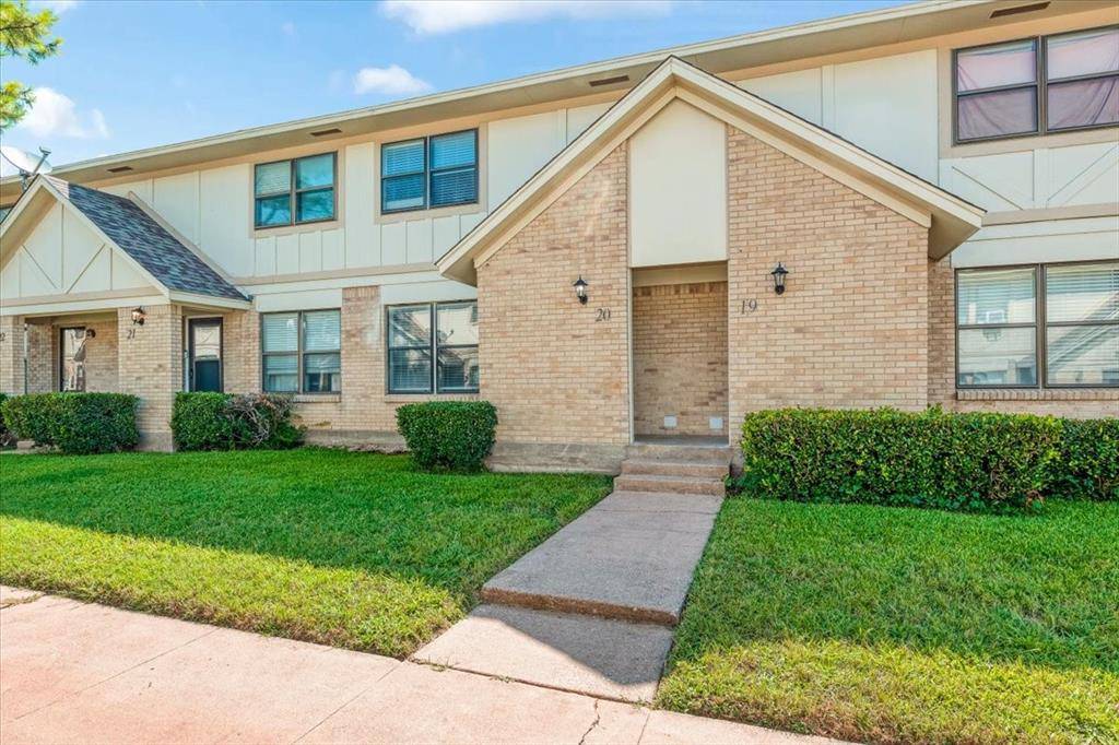 Denison, TX 75020,1905 W Morton Street #20